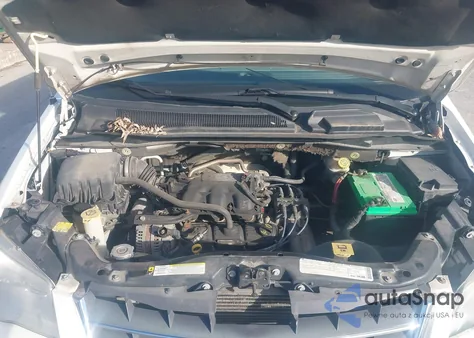 2010 Chrysler Town & Country Touring из США, поврежденный, VIN 2A4RR5D14AR109480